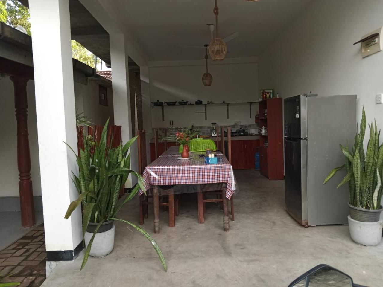 Little Villa Guest House Ahangama Exterior foto