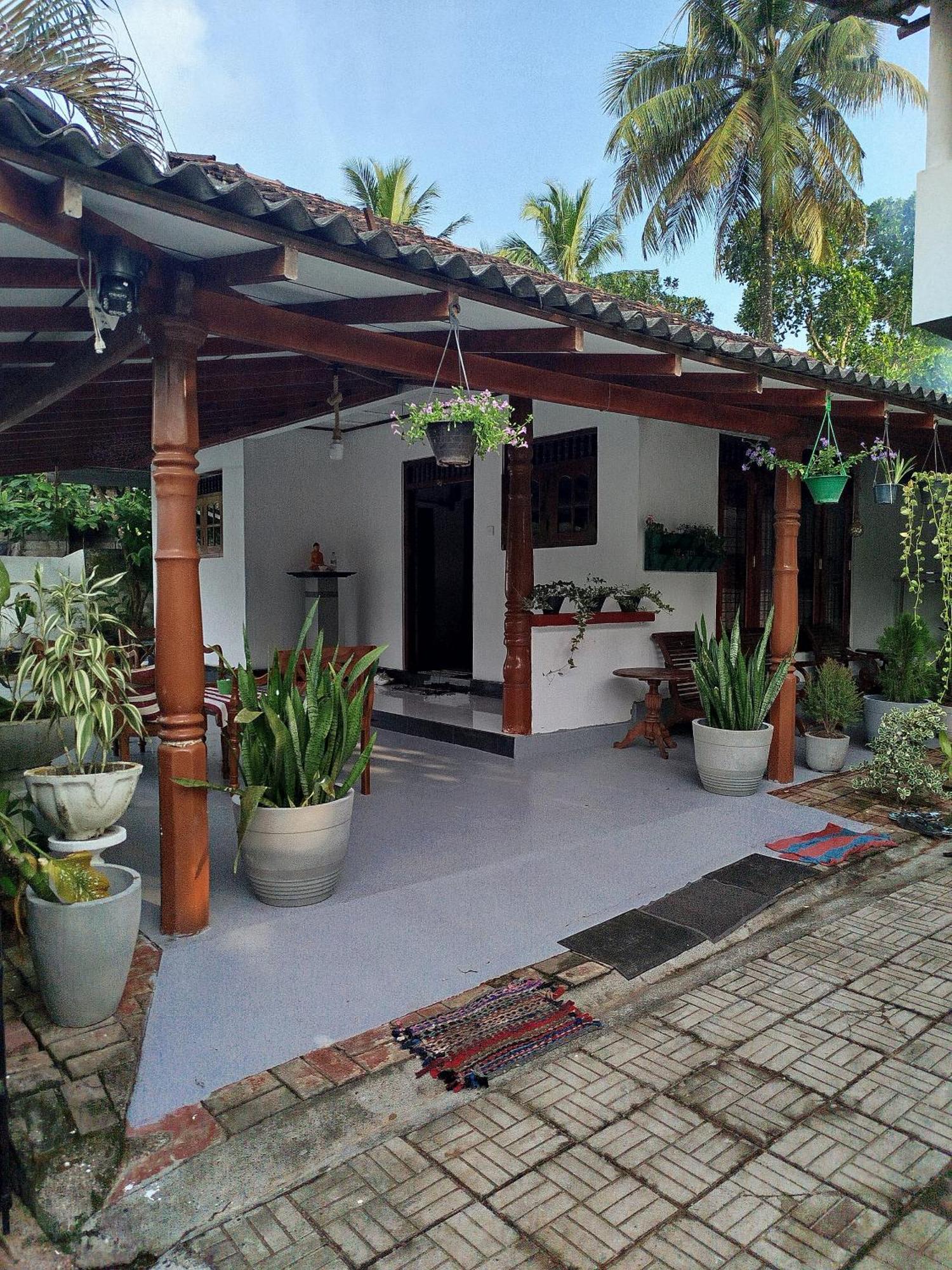 Little Villa Guest House Ahangama Exterior foto